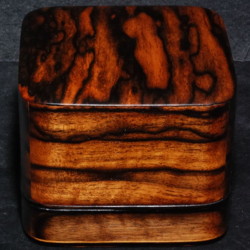 駒箱 黒柿 隅丸 摺漆