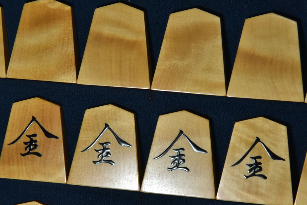 希少 銀製 楊枝入 菊紋 金工師 彫刻 29g 希少 銀製 楊枝入 菊紋 金工師 彫刻 29g 希少 銀製 楊枝入 菊紋