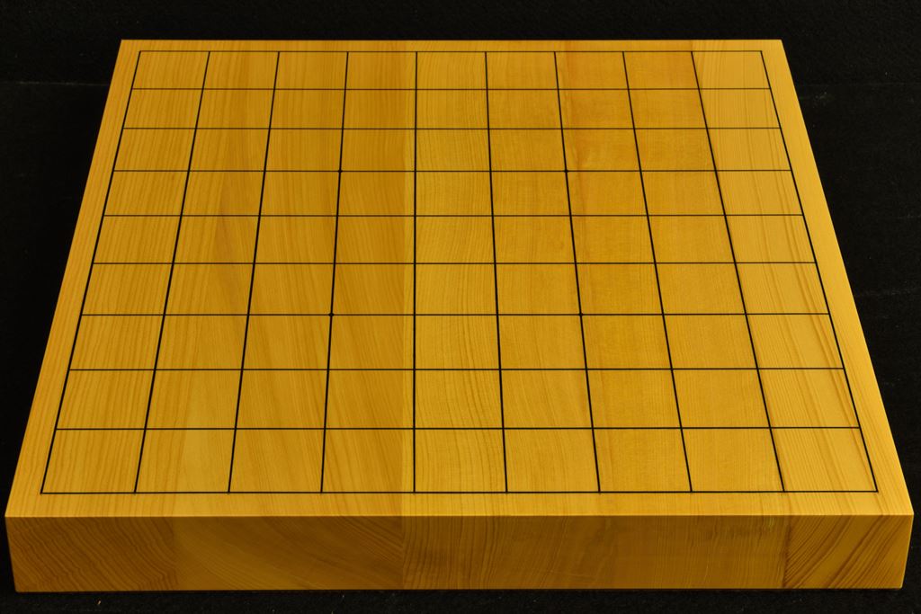 本榧製　卓上碁盤　板目　3枚継ぎ　箱入　囲碁、将棋　骨董品、美術品 本榧製 卓上碁盤 板目 3枚継ぎ 箱入 囲碁、将棋 骨董品、美術品
