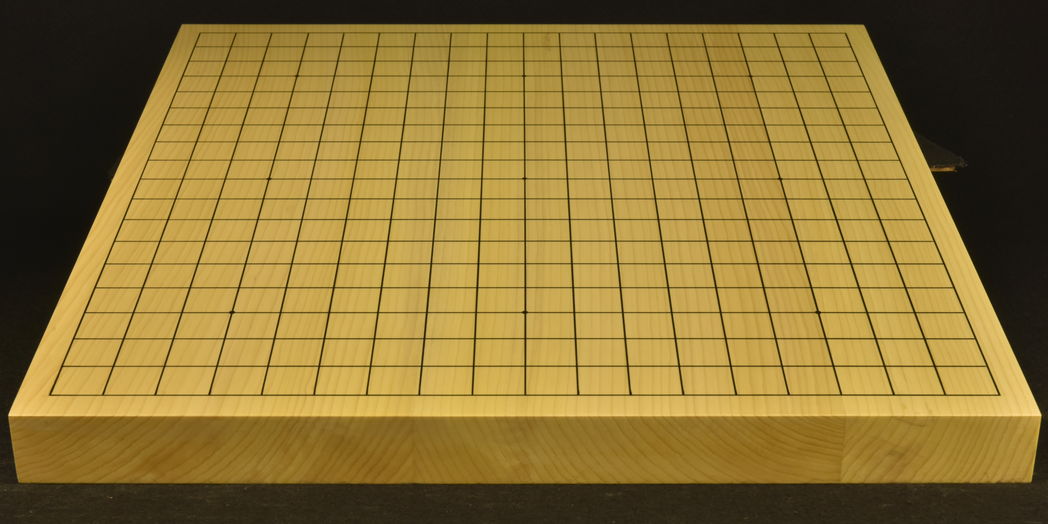 【国産　本榧　3寸卓上碁盤　柾目】 本榧卓上碁盤 2寸3分（一枚板・天柾） gb20308 | 前川榧碁盤店